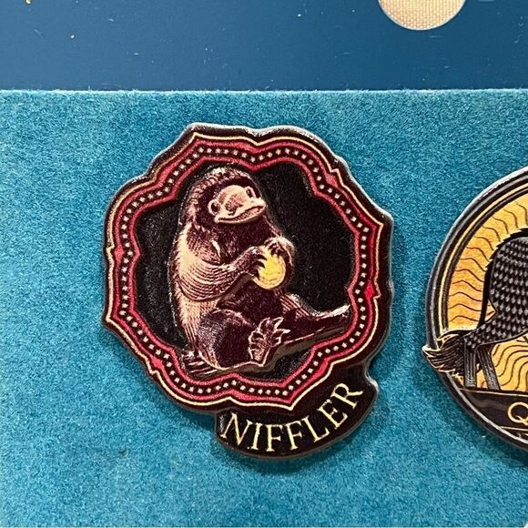 Universal Studios X Harry Potter Fantastic Beasts Collectible Trading Pins NWT - Picture 2 of 6